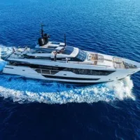 Alquiler de Alvium Ferretti Custom Line 106
