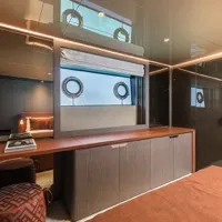 Alquiler de Alvium Ferretti Custom Line 106