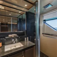 Alquiler de Alvium Ferretti Custom Line 106