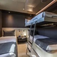 Alquiler de Alvium Ferretti Custom Line 106