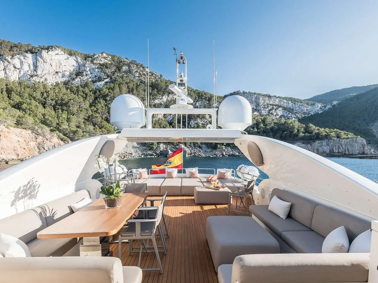 B4 Astondoa 102 GLX yacht charter