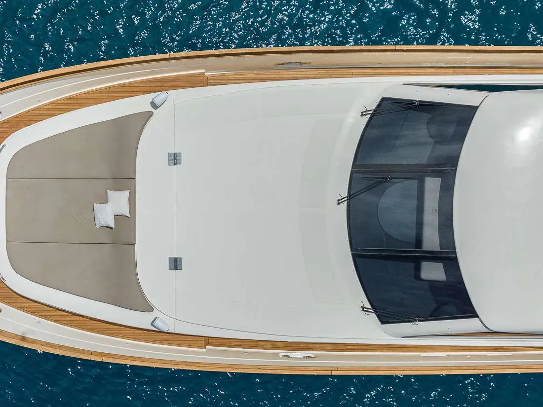 B4 Astondoa 102 GLX yacht charter