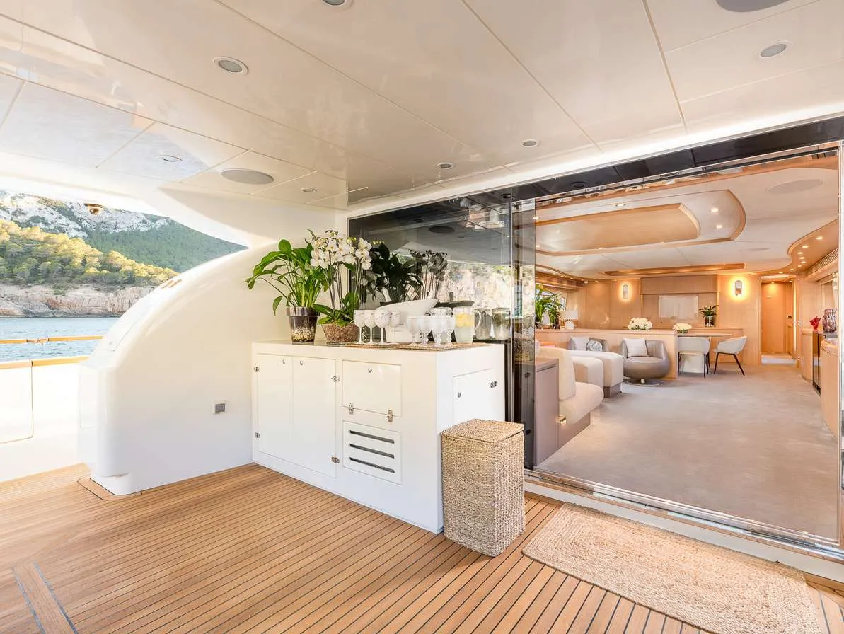 B4 Astondoa 102 GLX yacht charter