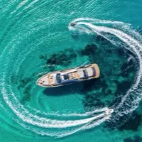 Alquiler de Beyond Pershing 8X