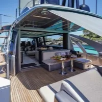 Alquiler de Beyond Pershing 8X