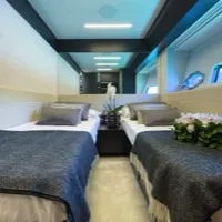 Alquiler de Beyond Pershing 8X