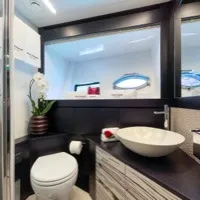 Alquiler de Beyond Pershing 8X
