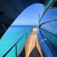 Alquiler de Beyond Pershing 8X