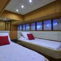 Location du yacht Pershing 90 Danzas
