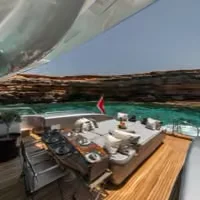 Location du yacht Mangusta 108 Triniti