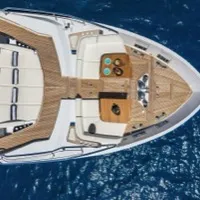 Nailu Ferretti 1000 yacht charter