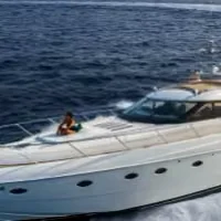 Alquiler de Princess V65