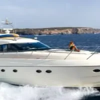 Alquiler de Princess V65