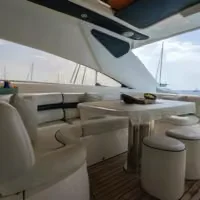 Alquiler de Princess V65