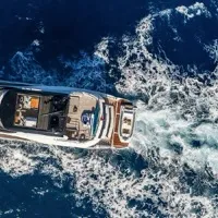Alquiler de Seawater II Sunseeker 86