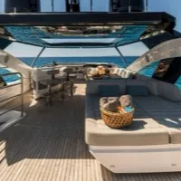 Alquiler de Seawater II Sunseeker 86