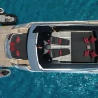 Location du yacht Xaman Pershing 90