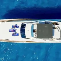 Alquiler de Yolo Too Ferretti 94