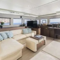 Alquiler de Lady Fiona Lagoon 620