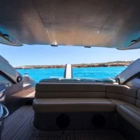 Alquiler de Pershing 50