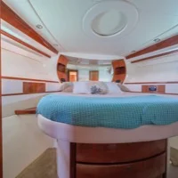 Alquiler de Pershing 50